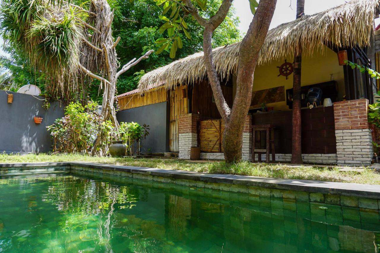 Hotel Puri Hondje à Gili Trawangan Extérieur photo